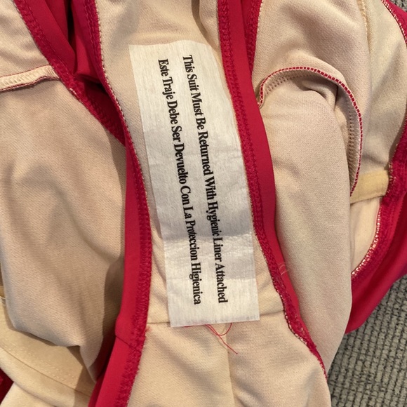 Kona Sol Ruffle one-piece swimsuit with one-shoulder design. Size Medium - Picture 8 of 9